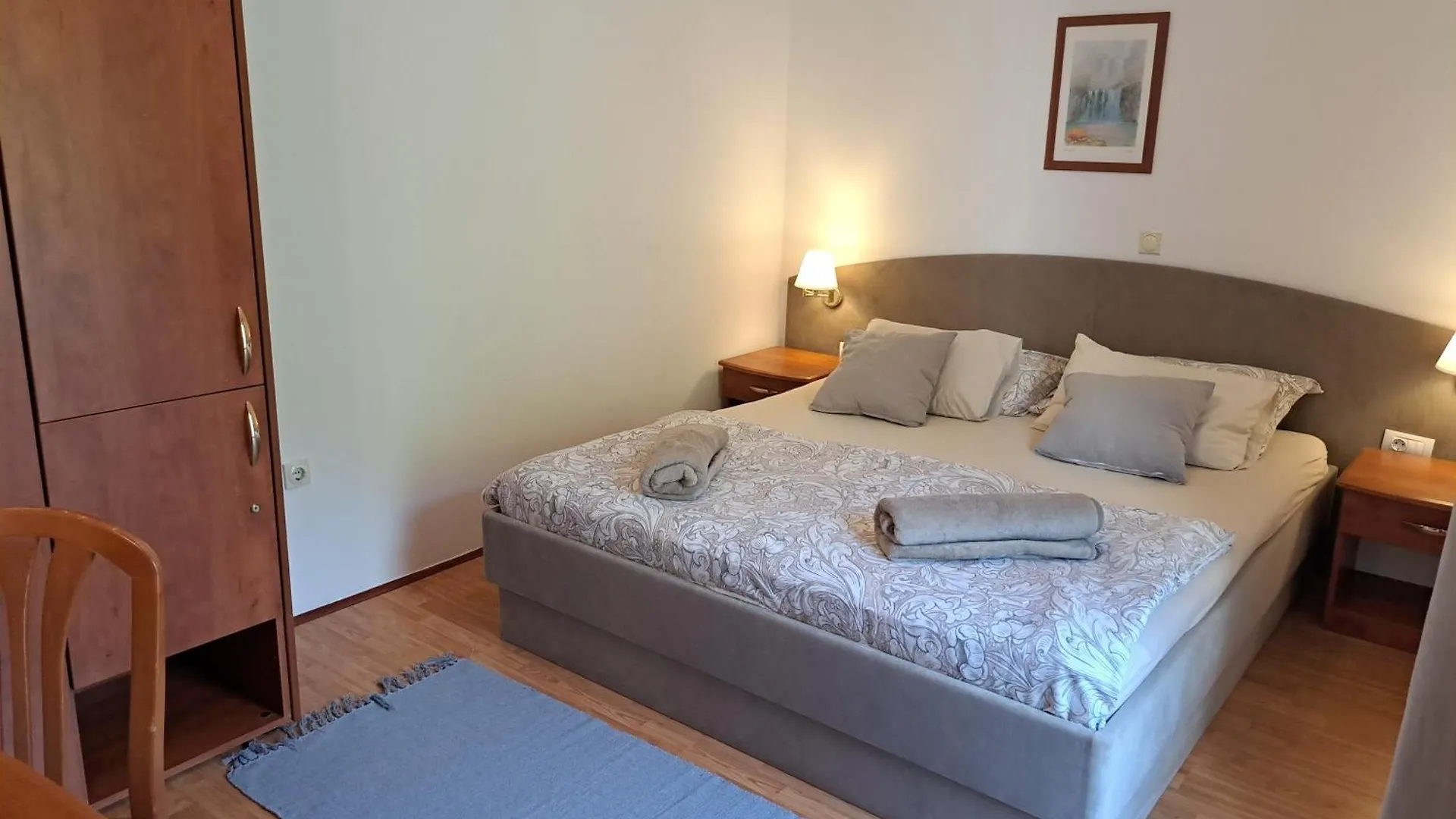 Family Friendly Apartments With A Swimming Pool Mundanije, Rab - 5076