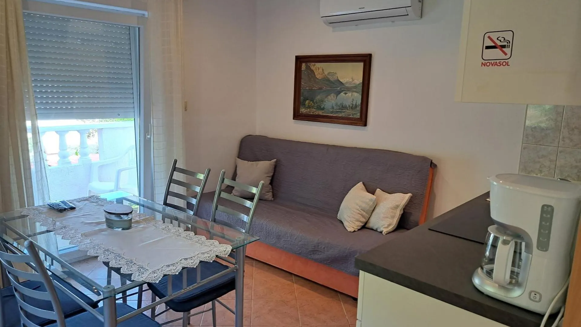 Family Friendly Apartments With A Swimming Pool Mundanije, Rab - 5076 Croatia